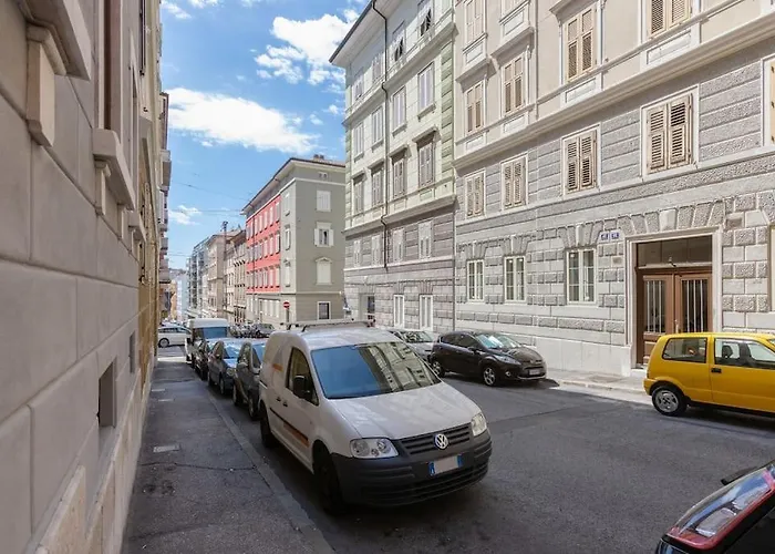 Foscolo 46 - Elegant Family Apartment